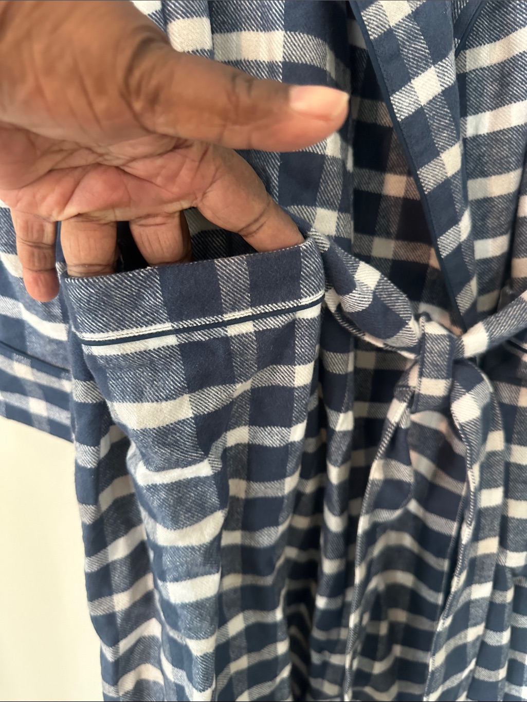 Boll & Branch Plaid Organic Cotton Men’s Robe M — image 4 of 7